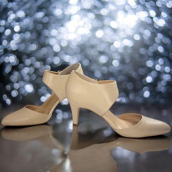 Kelly & Katie Lavina tan abstract strap heels - Picture 4 of 6